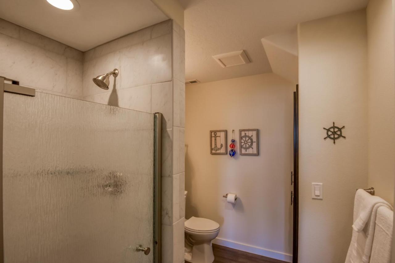Oceanview Townhome - Pet Friendly - Sleeps 6 - King Депо Бей Екстериор снимка
